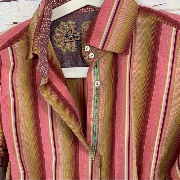 NWOT Robert Graham GORGEOUS Blouse Size XS! - Picture 10 of 16
